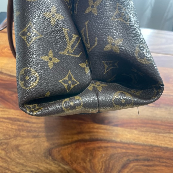 Louis Vuitton Olympe Handbag - Picture 6 of 10